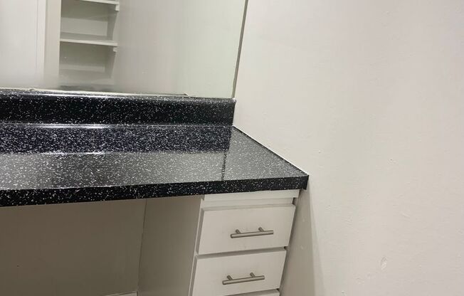 Studio, 1 bath, 392 sqft, $855, Unit 1413