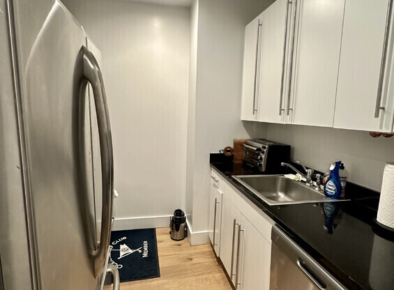 1 bed, 1 bath, $5,999, Unit 721
