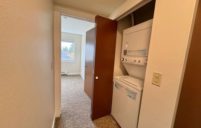 1 bed, 1 bath, 660 sqft, $1,750, Unit 404