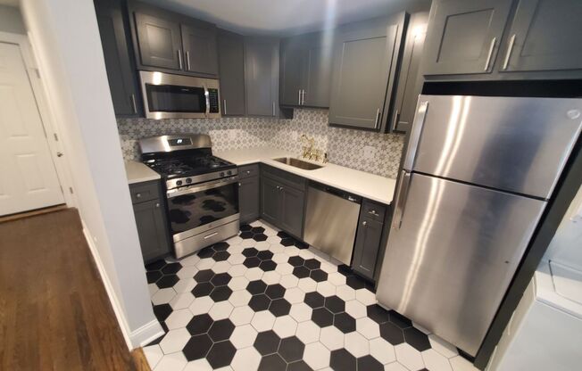 Studio, 1 bath, 405 sqft, $895, Unit 103