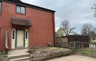 Downtown 3 bed 2 bath townhome