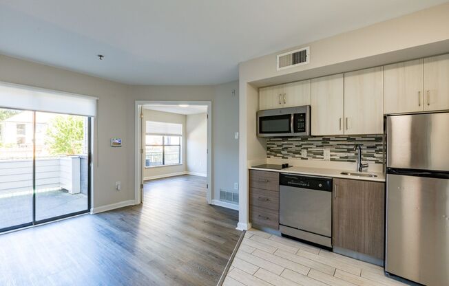 2 beds, 2 baths, 933 sqft, $1,685, Unit C-133