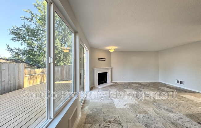 7285 SW 158 PL