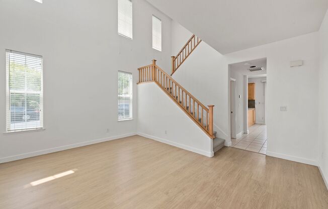 Spacious 3 Bedroom/2.5 Bath Home