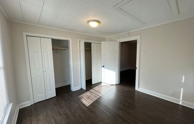 2 beds, 1 bath, $1,375