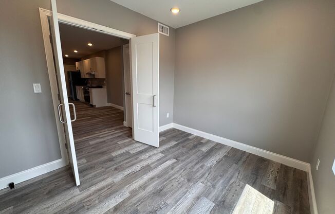 4 beds, 1 bath, 971 sqft, $3,800, Unit 214