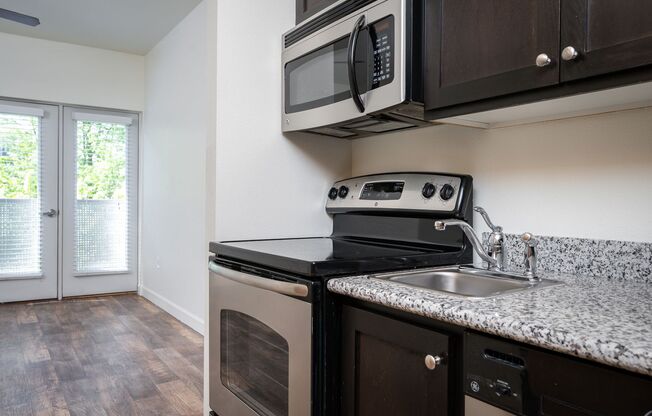 Studio, 1 bath, 279 sqft, $950, Unit W312