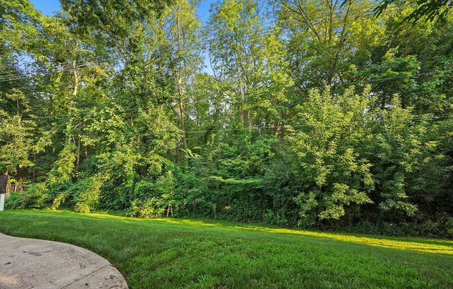 BEAUTIFUL FARMINGTON HILLS, MI HOME