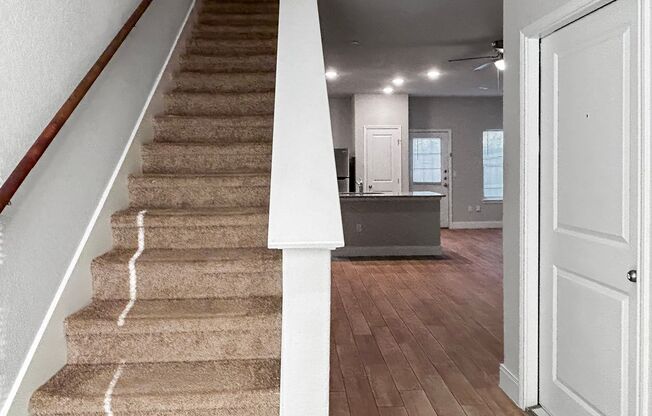 Charming Townhome Near I-35 & Randolph AFB