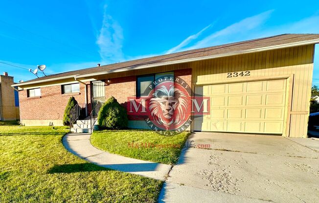 Remodeled 4 Bd Home with 23'x35' Heated Work Shop
