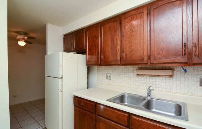 3823 PINE GRV