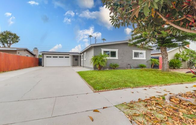 Imperial Beach, Gorgeous 4 bed 2 bath home with Bonus office or bedroom with amazing large yard!!