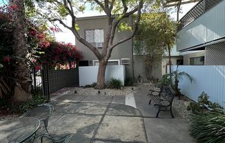 1 bed, 1 bath, 700 sqft, $2,095, Unit 1