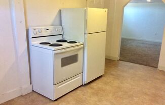 2 beds, 1 bath, $875, Unit #3