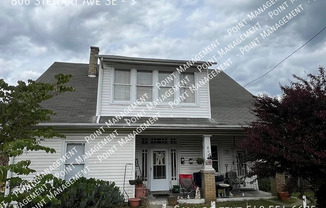 806 STEWART AVE SE