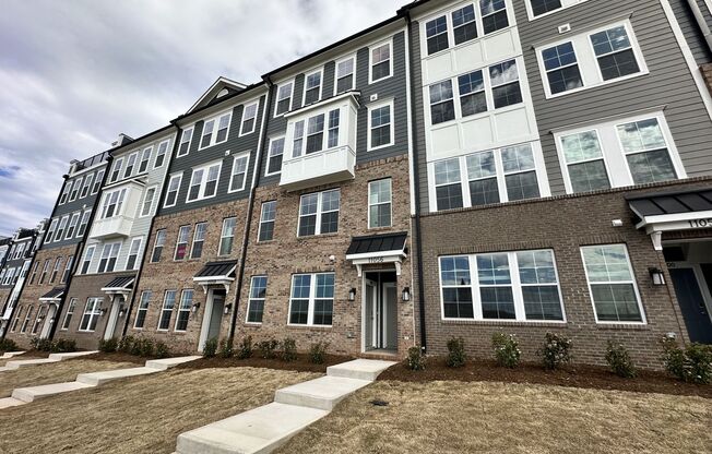 New and Amazing Townhome-style Condo!