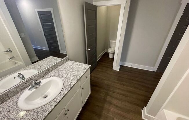 3 beds, 3.5 baths, 1,568 sqft, $2,385, Unit Unit 303