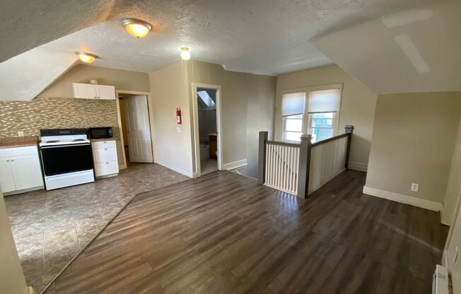 518 S Rose #3 - 2Bed/1Bath Unit Downtown Kalamazoo