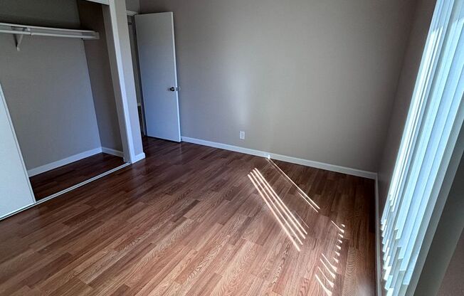 1 bed, 1 bath, 704 sqft, $1,345, Unit 32