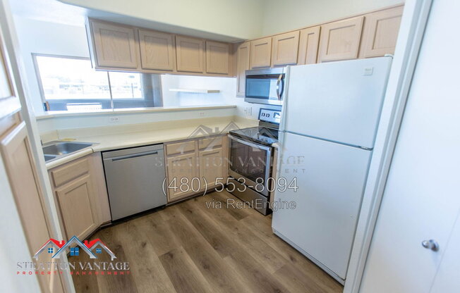 2 beds, 2.5 baths, 1,274 sqft, $2,100, Unit Unit 2034
