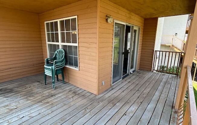 3 beds, 2 baths, $2,395