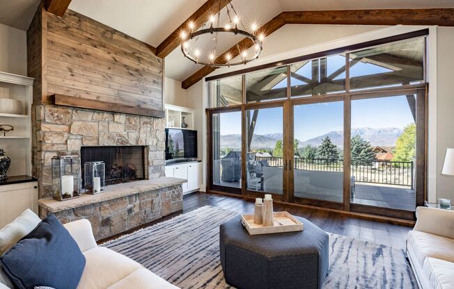 Mountain Escape with Stunning Timpanogos Views in Red Ledges