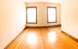 Newly Renovated 2 bed/1 bath! Ask About Our Move-in Special!