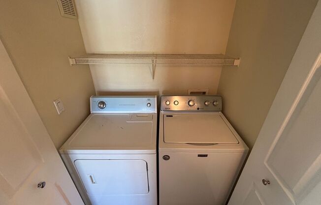 2 beds, 2 baths, $1,200, Unit # 2017