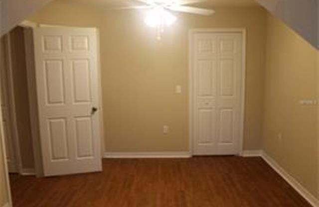 One bedroom condo in Park Central with pond view!