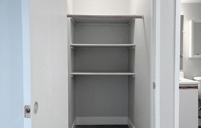 Studio, 1 bath, 480 sqft, $1,350, Unit 116
