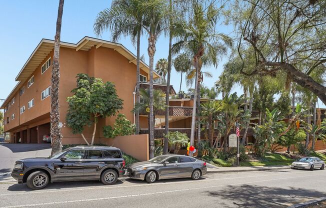 1 bed, 1 bath, 775 sqft, $2,545, Unit 41