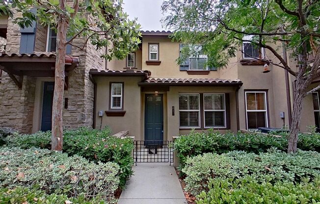 Beautiful 2 Bedroom, 2.5 Bath Townhome with Bonus Room at 105 Danbrook, Irvine!