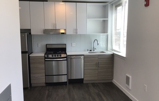 1 bed, 1 bath, 325 sqft, $1,425, Unit 305 (MFTE)