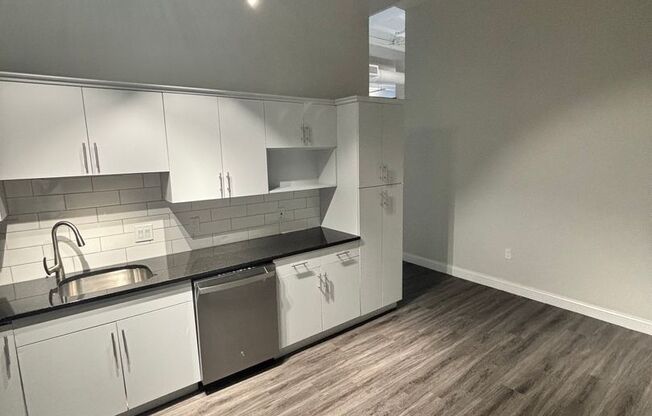 1 bed, 1 bath, 687 sqft, $2,525, Unit 103