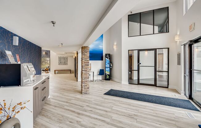 1 bed, 1 bath, 810 sqft, $1,600, Unit 214