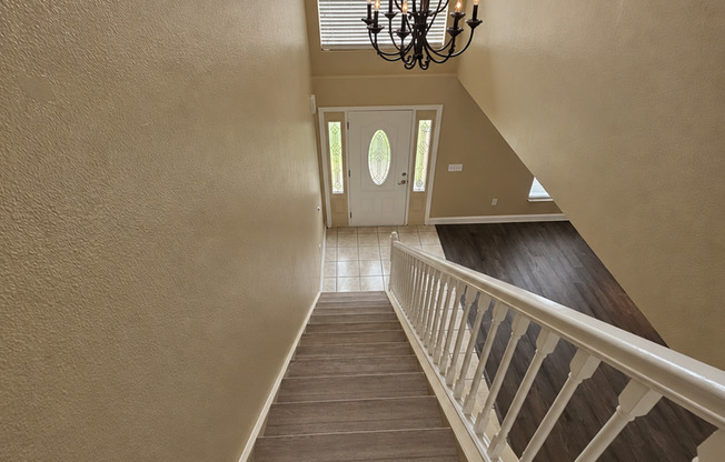 4 beds, 3.5 baths, $2,800