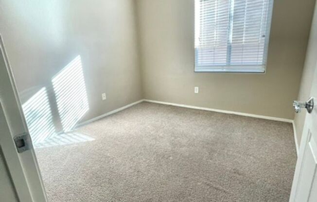3 beds, 2 baths, $1,895