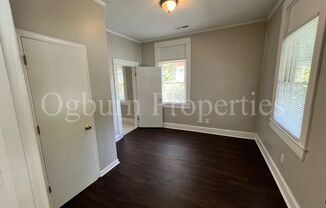 3 beds, 1 bath, $1,295