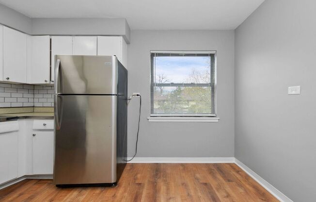 Beverly Portfolio MOBILITY, 10206-30 S. Walden Pkwy.