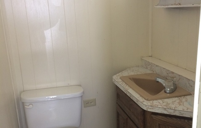 Large 2 Bedroom 1 Bath in MT Washington