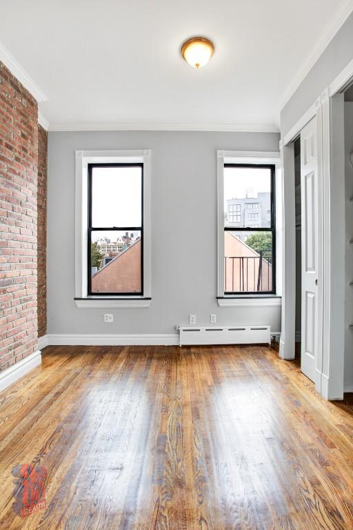 252 MOTT ST