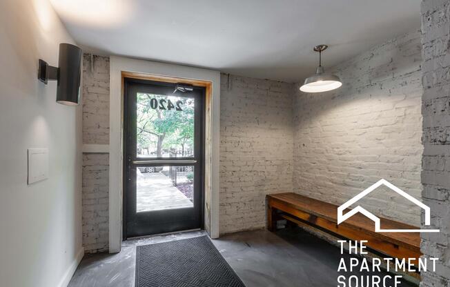Studio, 1 bath, 500 sqft, $1,650, Unit Main