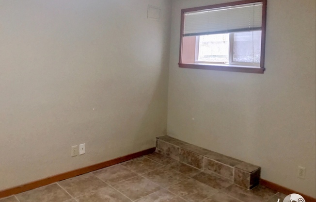 2 beds, 1 bath, $1,795