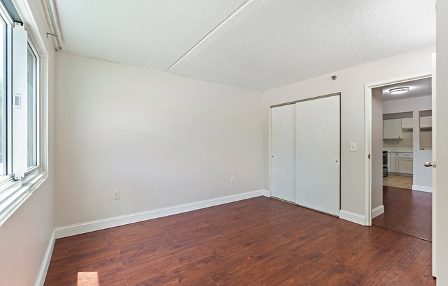 2 beds, 2 baths, 1,069 sqft, $2,700, Unit 217