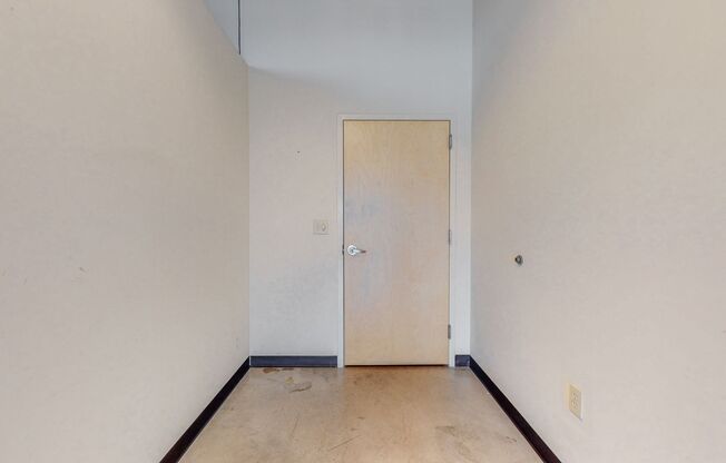 2 beds, 1 bath, 960 sqft, $1,475, Unit 412