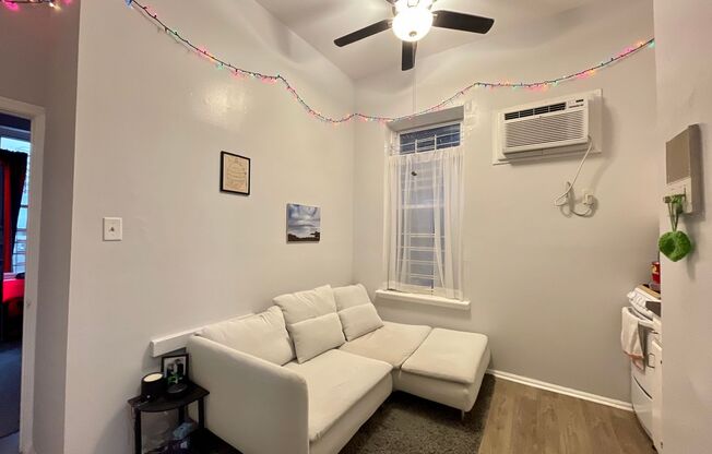 1009-11 Spruce