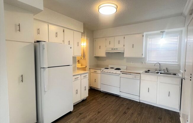 1 bed, 1 bath, 564 sqft, $975, Unit 201