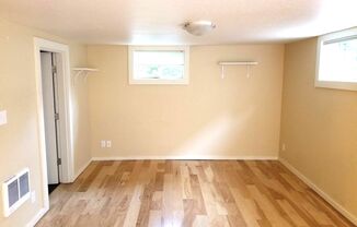 Studio, 1 bath, $1,095, Unit Unit 1