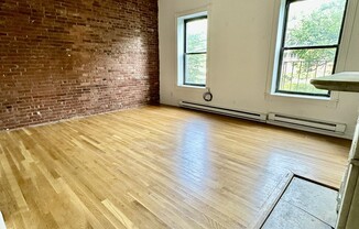 2 beds, 2 baths, 1,000 sqft, $4,400, Unit 1