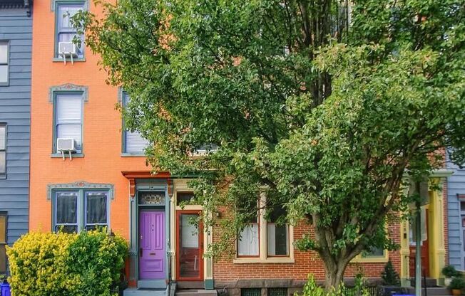 Historic 3 Bedroom in Heart of Midtown